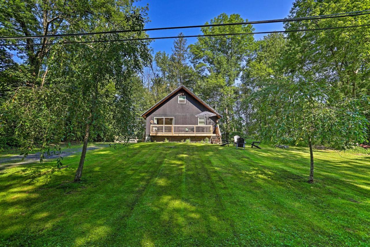 Modern East Stroudsburg Home With Deck And Gas Grill! Exteriör bild